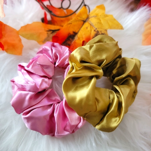 The Unbranded Brand Accessories - 2pcs Silk Scrunchie Set - Pink and Gold